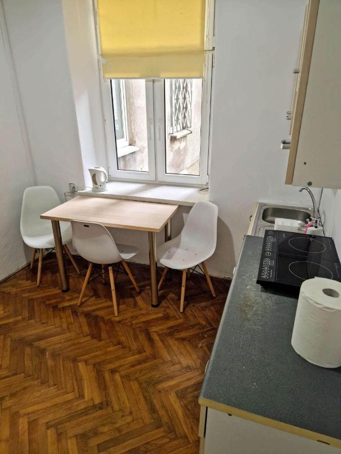 Nocleg W Centrum Czestochowy Nmp32 Częstochowa Kültér fotó