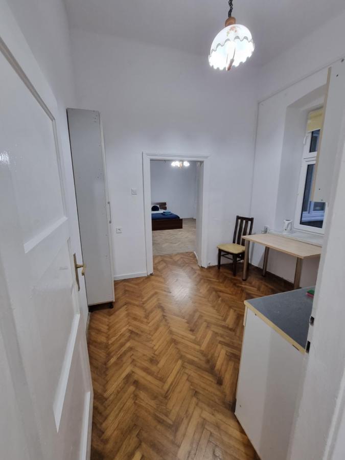 Nocleg W Centrum Czestochowy Nmp32 Częstochowa Kültér fotó